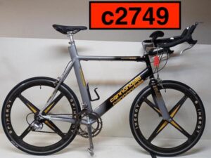 $795. Cannondale 4000 MultiSport. 58cm Aluminum/Carbon. 18sp Shimano Dura Ace. Carbon rims.